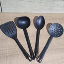 Ver imagem 5 de Conjunto 4 Utensílios de Cozinha Plástico Preto Colher Concha Escumadeira Espátula