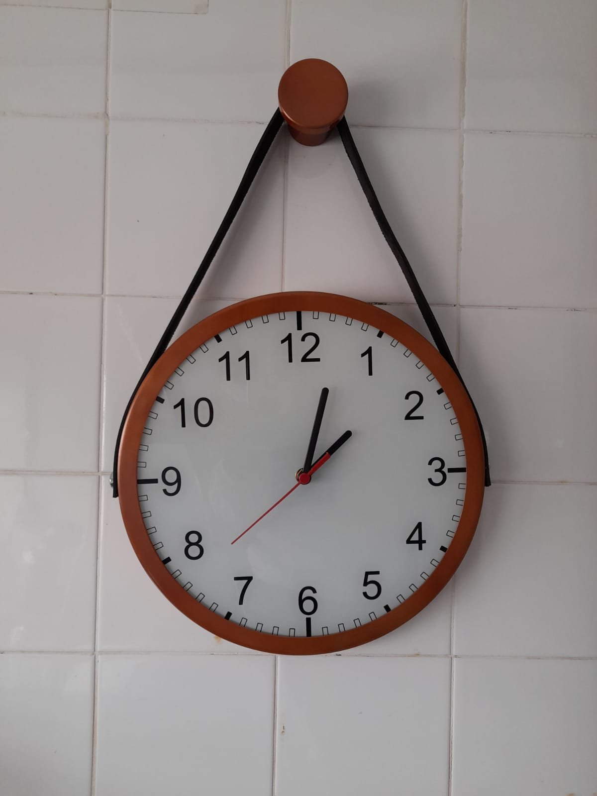 Relógio Adnet Cobre Alça Preta Numérico 30 cm Pino Pendurar - 2