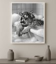 Ver imagem 1 de Quadro Banheiro Fotografia Tigre na Banheira 24x18cm - com Vidro:moldura Branca