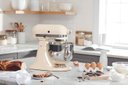 Ver imagem 4 de Kitchenaid Artisan Mixer 5qt com Escudo 10 Velocidades Creme