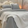Kit Cobre Leito Colcha Perone Queen Dupla Face Toque de Pluma Micro Percal 300 Fios 3 Peças - Cinza - 3