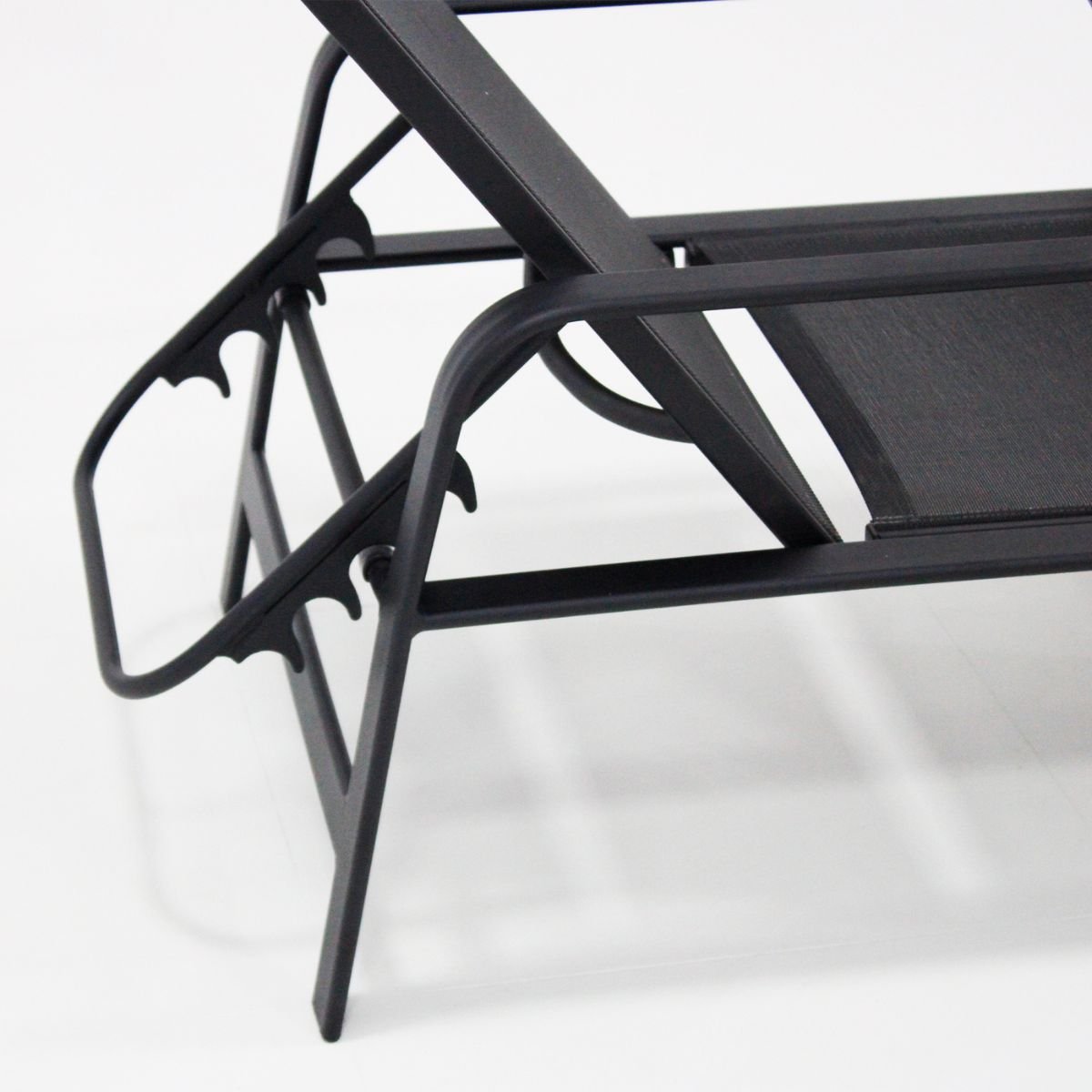 Cadeira Mini Espreguiçadeira de Piscina com Puff Alumínio e Tela Sling Lótus - Voratto Móveis - 7