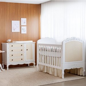 Quarto para Bebê Berço e Cômoda 4 Gavetas Versailles Plus