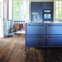 Ver imagem 4 de Piso Laminado Quick Step Eligna Wide 2,10m² Castanheiro Escuro Restaurado
