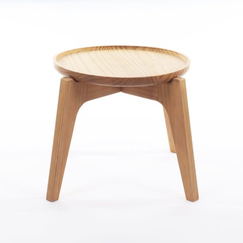Mesa Lateral Redonda para Sala com Bandeja Maderia Maciça 35cm x 32cm Mel Escuro  Casavee