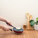 Ver imagem 4 de Frigideira antiaderente de alumínio com tampa de vidro 18cm - Oikos