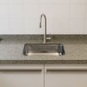 Ver imagem 2 de Pia de Cozinha Granito Ocre 100cm com Cuba Inox Rasa Simples: Ocre