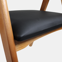 Ver mais imagens de Cadeira de Madeira Viena Encosto Curvado Cor Mel Estofado Facto Garden Preto