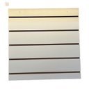 Ver imagem 4 de Expositor de Produto com Gancho Canaletado Mdf 60x60 - Branco