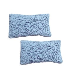 Kit 2 Almofadas Pelúcia Baixa Texturizada Floral Cinza Zíper Fibra Siliconada 30x50 - 1