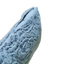 Ver imagem 5 de Kit 2 Almofadas Pelúcia Baixa Texturizada Floral Cinza Zíper Fibra Siliconada 30x50