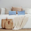 Ver imagem 3 de Kit 2 Almofadas Pelúcia Baixa Texturizada Floral Cinza Zíper Fibra Siliconada 30x50