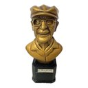 Ver imagem 1 de Escultura Busto Chico Xavier Dourado 13,5 cm em Resina