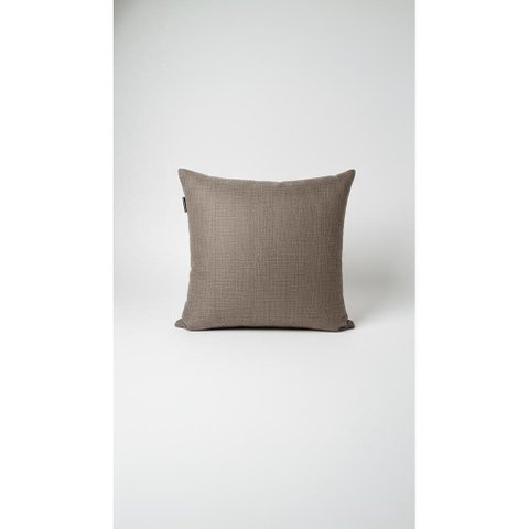 Kit 2 Almofadas Decorativas 50x50 Marrom: Lisa Linho + Geométrica (kit Duda & Olivia)