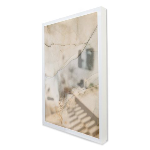 Quadro Decorativo Caixa Alta com Vidro Abstrato Mármore Branco Perolado TaColado Moldura Branca 120 