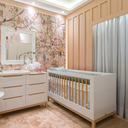 Ver imagem 1 de Berço e Cômoda Infantil Quater Móveis Linha Cozy Branco com Carvalho