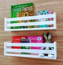 Ver imagem 2 de Estante Organizadora de Livros e Brinquedos Para Quarto de Bebê Prateleira Para Bonecos Marvel Bárbi