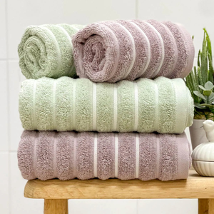 Jogo de Toalha Ondas 100% Algodão 450g/m² 4 Peças Banho e Rosto Verde e Rosa