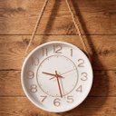 Ver imagem 4 de Relógio Parede Decorativo Redondo Branco com Corda Alça 30cm