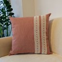 Ver imagem 2 de Capa de Almofada Atelier Renda Rosé 45x45