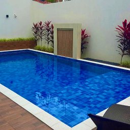 Kit 50 pçs Borda Atérmica Para Piscina 50x25x1,5cm Malibu Branca - Areia de Quartzo Ind. Cimentícia - 3