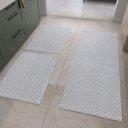Ver imagem 4 de Kit Cozinha 3 Peças Tapete Chevron Passadeira 1,30 X 0,45 Capacho 0,60 X 0,45 Antiderrapante Cinza