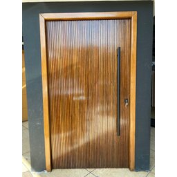 Porta Pivotante de Madeira Maciça Ripada 2,14x1,18 - 4