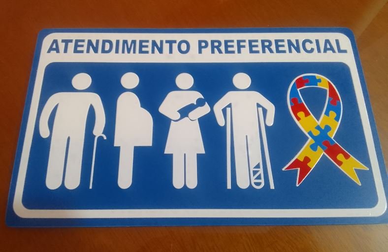 PLACA INDICATIVA ATENDIMENTO PREFERENCIAL 25x15 PS AZUL - 2