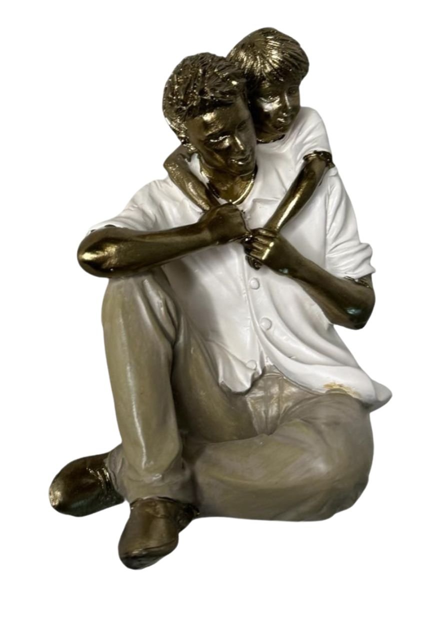 Escultura Decorativa Filho Abraçando seu Pai decoração Espressione Estatua Pai e filho, Estatua Pai  - 5