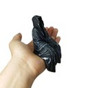 Ver imagem 3 de Exu Protetor Capa Sentado Sem Rosto Cinza 15 cm Resina