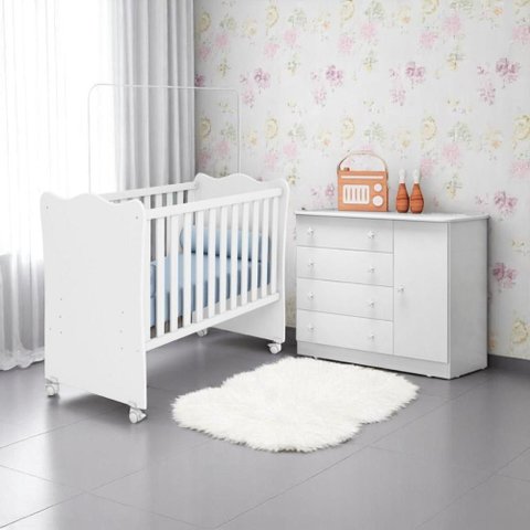 Conjunto Infantil Aurora Branco/branco: Berço Aurora + Kit Rodízios + Cômoda Aurora + Guarda-