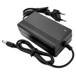 Fonte de Alimentação 12v 5A 60w Bivolt P4 P/ Cftv Fita Led Câmera Cd Dvd Monitor Roteador Telecom
