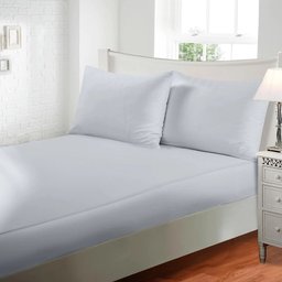 Jogo de Lençol Queen 3 Peças Toque de Seda Liso na Cor Cinza: Luxo e Conforto para Suas Noites - 1
