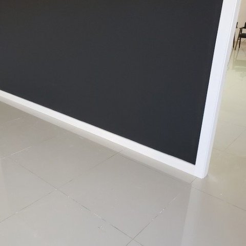 Rodapé Poliestireno 07cm Frisado Slim Branco 51907 Arquitech 2 M