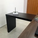Ver imagem 6 de Conjunto Escritório Completo Mesa Diretor em L 135,6cm + Armário Tamburato Organizador Marrom/Nogal/Preto Artany