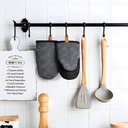 Ver imagem 6 de Luvas Térmicas Antiderrapantes de Silicone e Algodão para Cozinha - Segurança e Conforto