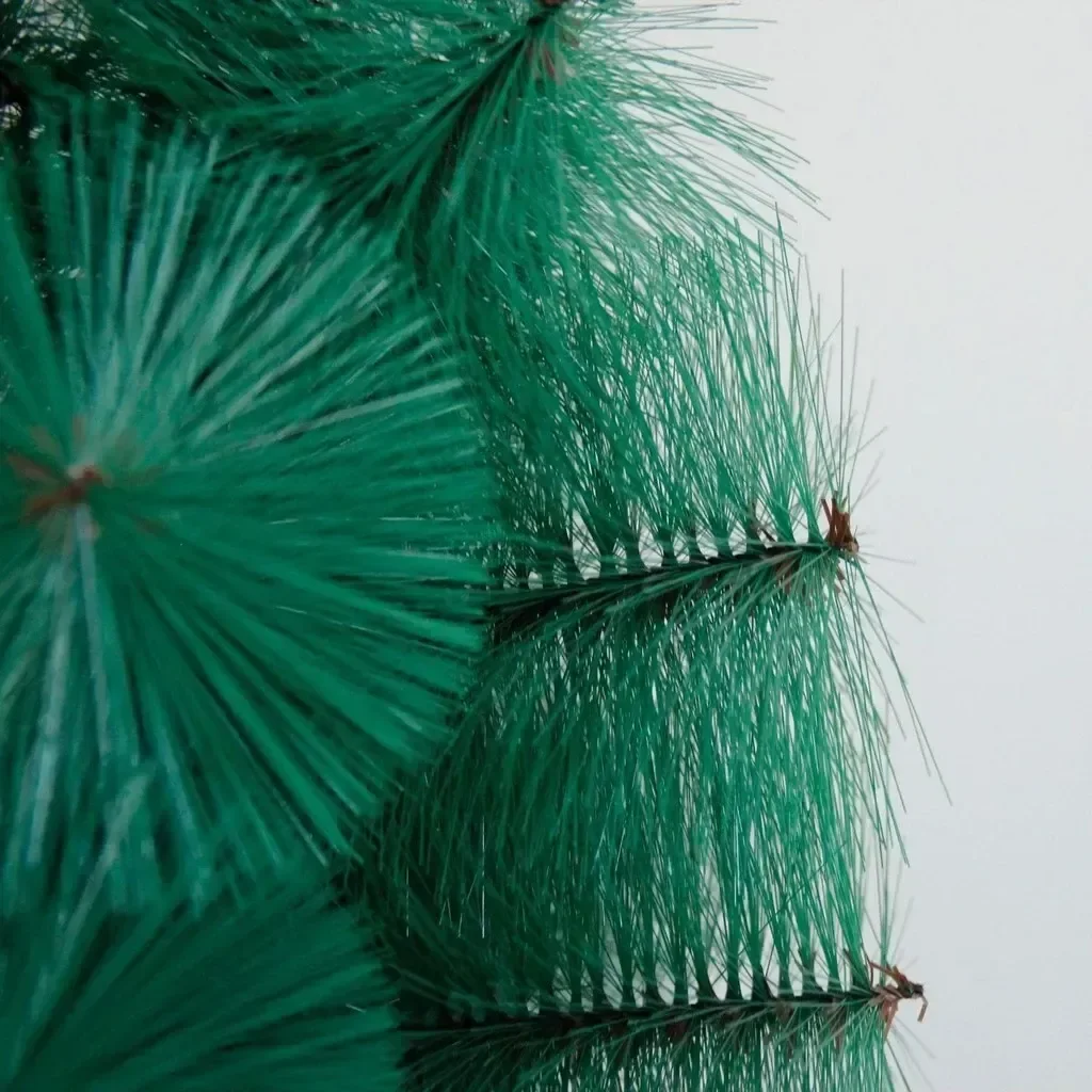 Ver imagem 3 de Arvore de Natal Pinheiro 2,10 Metros 300 Galhos e Pisca Pisca