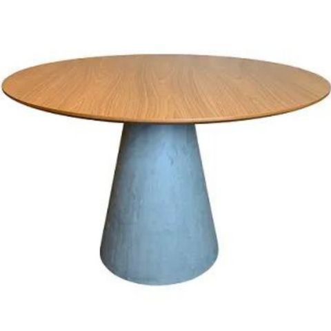 Mesa de Jantar Cone Cimento Queimado 140 Cm Tampo Freijó Linn Design