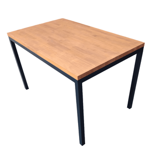 Mesa de Jantar Modelo Industrial Tradicional - Ferro em Preto Eletrostático e Madeira Tonalidade Cas