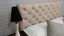 Ver imagem 1 de Cabeceira Casal 138 - Bello Box - Estilo Capitonê Tecido Sintético Bege Com Strass