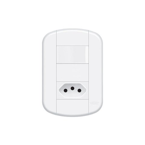 Interruptor Simples e Tomada 2p+t 20a Fame Blanc+ Distanciados com Placa 4x2 Branco