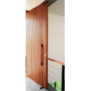 Ver imagem 2 de Porta Pivotante em Madeira Ripada de Garapeira C Puxador em Madeira 1,40 X 2,60 M L X a