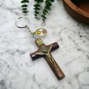 Ver imagem 1 de Chaveiro Cruz Medalha de São Bento Madeira 7 Cm