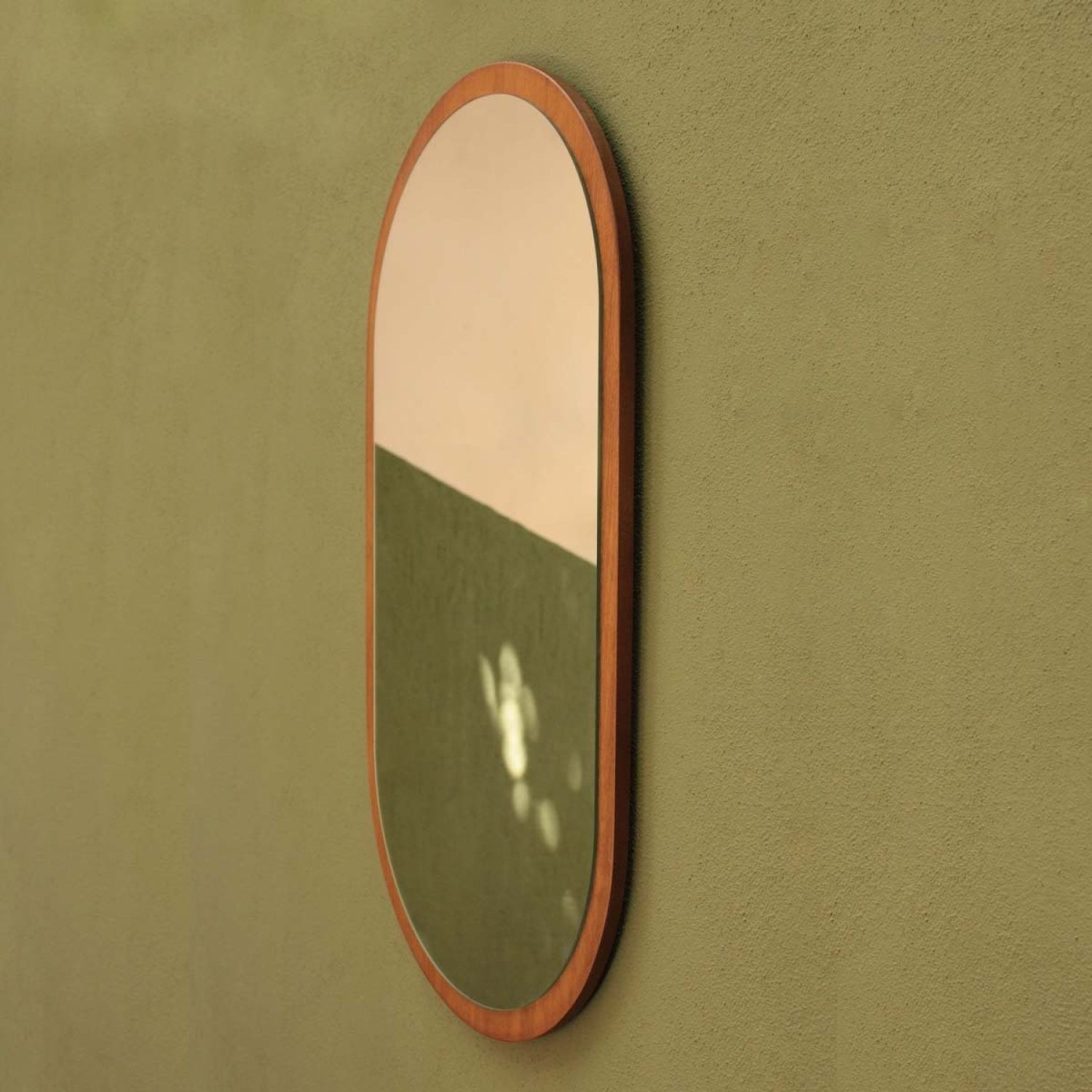 Espelho Decorativo Oval 75x40 cm em MDF