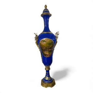 Ânfora em Porcelana Azul Escuro