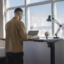 Ver imagem 6 de Mesa Estilo com Regulagem de Altura Elétrica Misch sem Tampo 135cm Preto