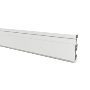 Kit Rodapé de Pvc 10 Barras Frisadas de 7cmx15mm x2,40m com 24 Metros Lineares Permatti