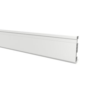 Kit Rodapé de Pvc 10 Barras Frisadas de 10cmx15mmx2,40m Com 24 Metros Lineares Permatti Branco