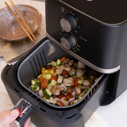 Fritadeira Elétrica Air Fryer Family 4L Revestimento Antiaderente Desligamento Automático 127v WAP  - 4