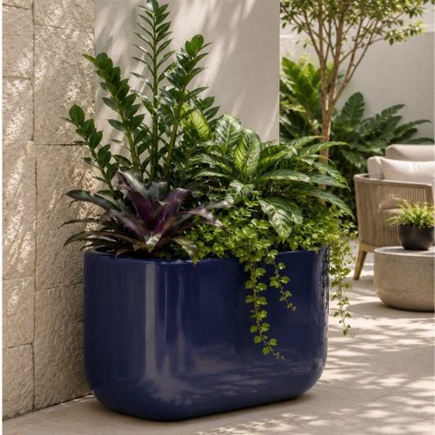 Vaso Jardineira Fibra de Vidro Lisboa Vietnamita 66,5cm Floreira Azul Noturno Brilho